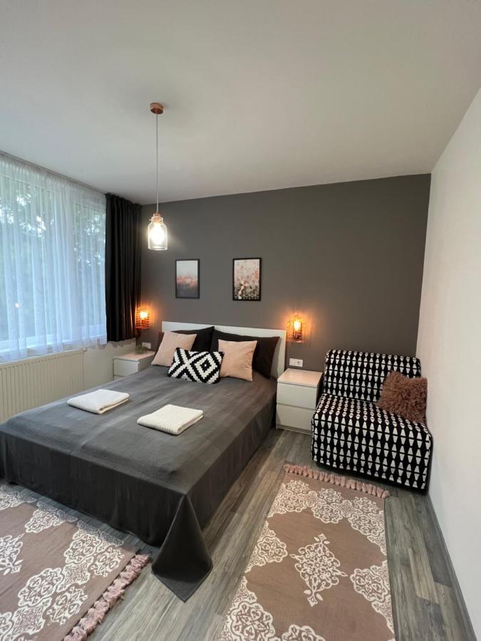Spirit Homes Apartments Orosháza Eksteriør bilde